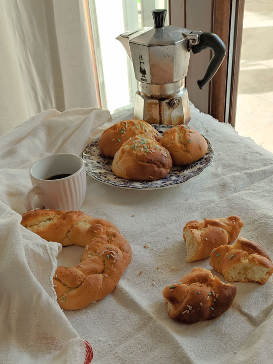 cuzzupe-kalabryjskie-ciastka-wielkanocne